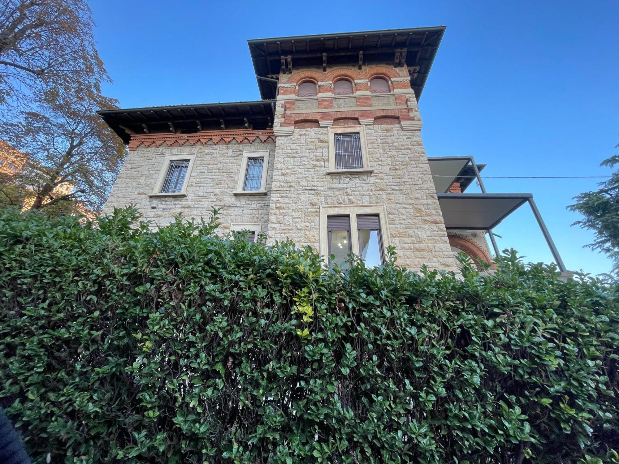 Bg Central Royal Suite Con Parcheggio - Vista Citta Alta Bérgamo Exterior foto